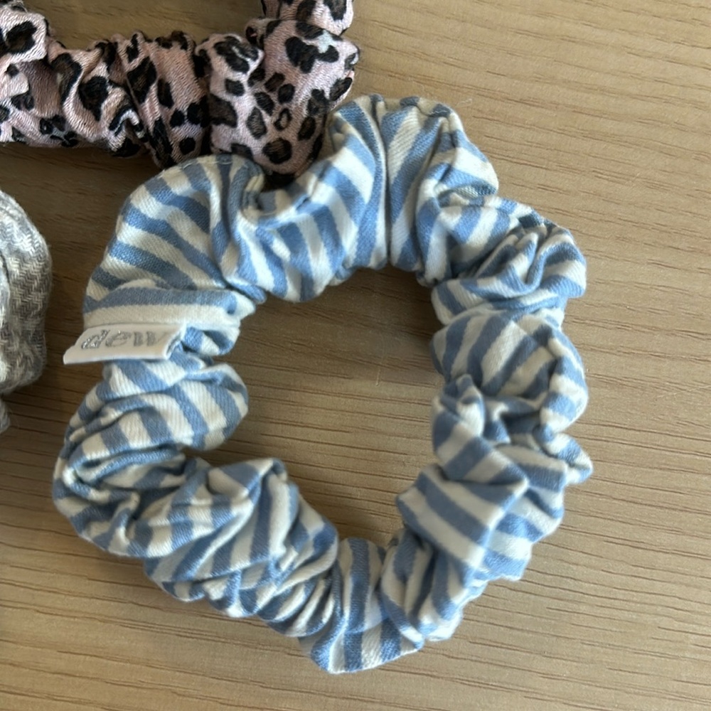 Dew Edit Scrunchie Mini Trio Set - Picture 4 of 5